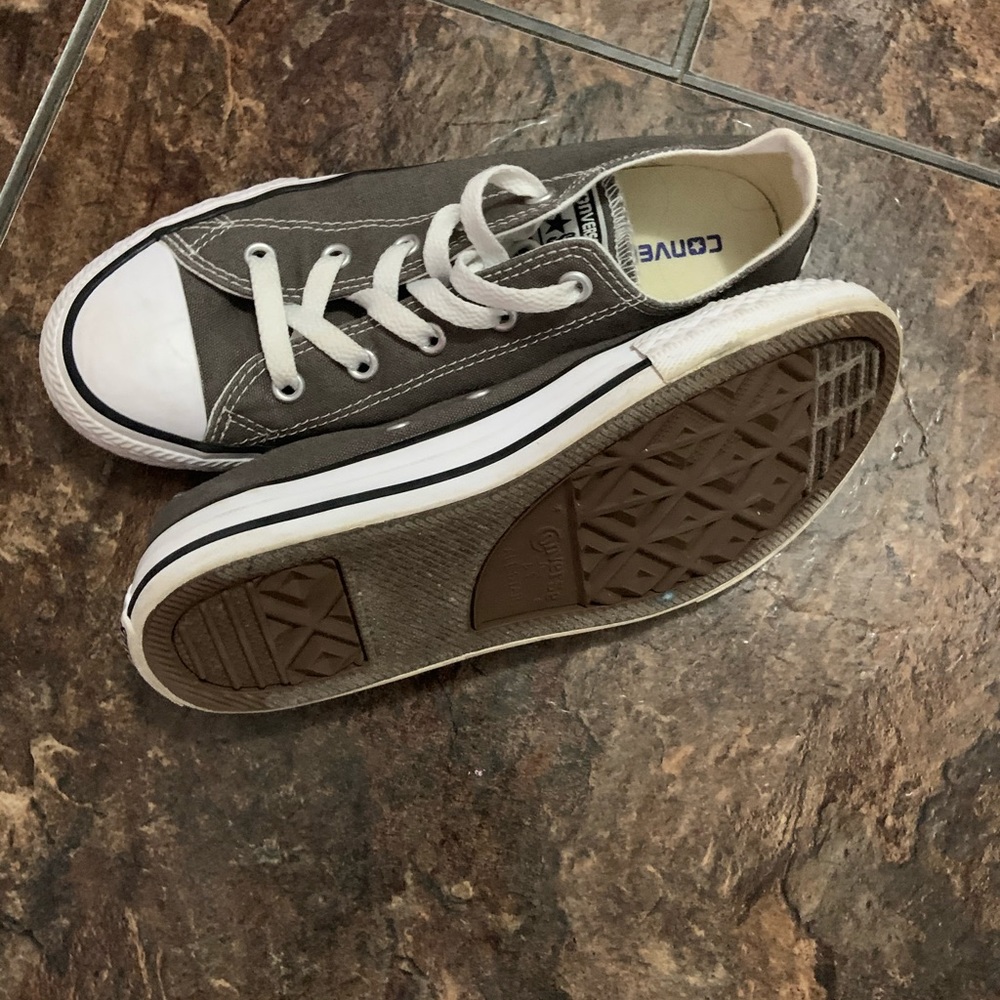 Shoes - Picture 3 of 3